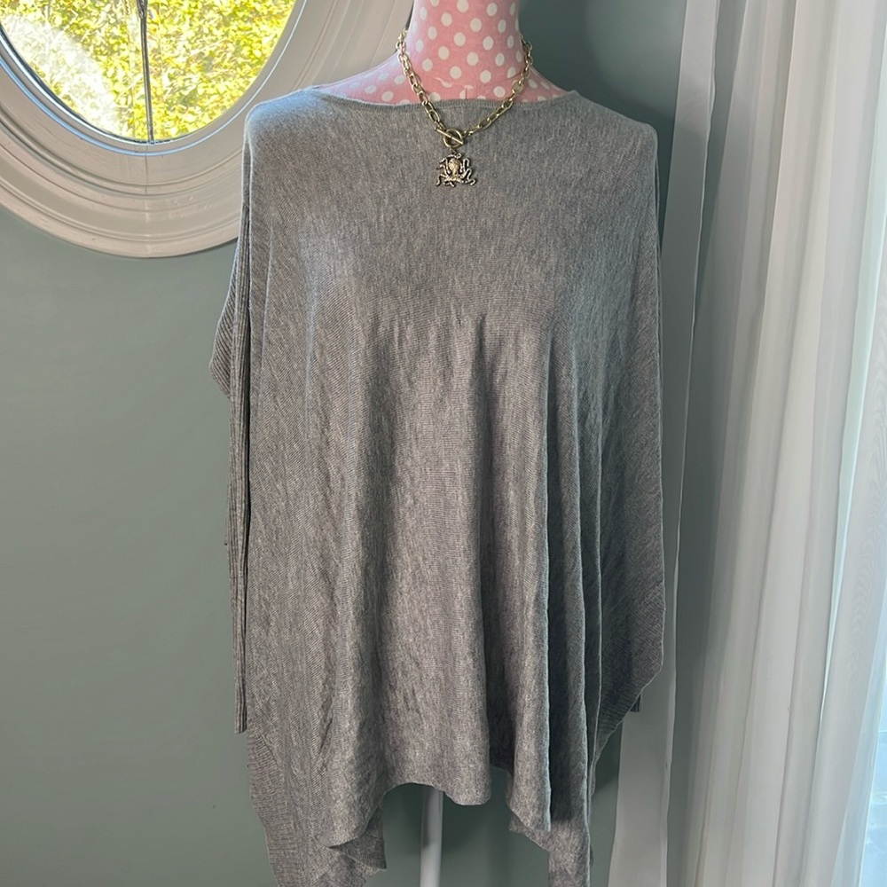 Bebe Poncho Sweater Size Medium/Large